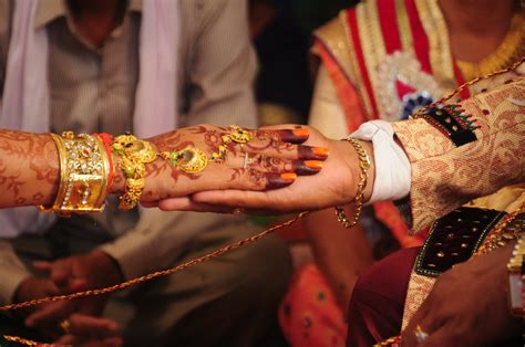 10 Hindu Wedding Traditions and Rituals - Wedbuddy