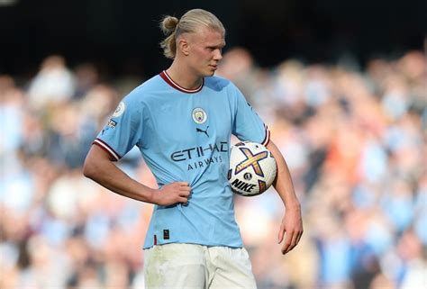 Man City: Oundit issues 'extraordinary' claim amid Erling Haaland latest