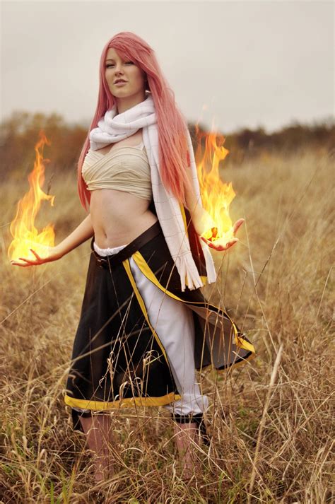 Fairy Tail Natsu Genderbend Cosplay Il neige laiteux cosplay r ussis et loups pour le visage qui ...