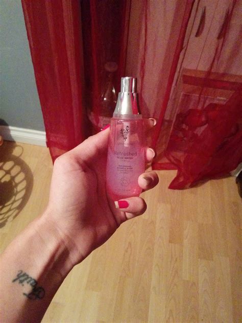 Younique Refreshed Rose Water reviews in Face Wash & Cleansers - ChickAdvisor