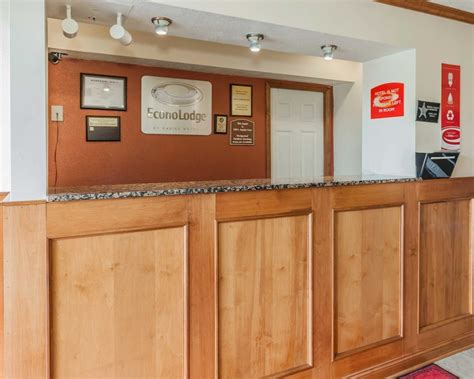 Econo Lodge: AU$90 Deals & Reviews (Cloverdale, USA) | Wotif