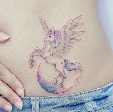 Pin de Talita en tatuagem | Tatuaje de pegaso, Tatuajes bebe, Tatuajes unicornio