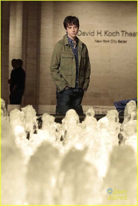 Brandon Heads To New York For His Julliard Audition on 'The Fosters' | Photo 1014007 - Photo ...