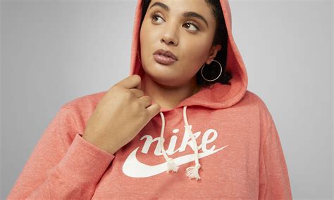 Nike Sportswear Women's Hoodie (Plus Size). Nike.com
