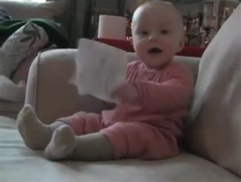 Baby Laughing Hysterically At Ripping Paper [VIDEO]