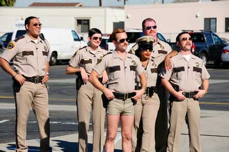 Amazon.com: Reno 911!: Season 6: Cedric Yarbrough, Robert Ben Garant, Thomas Lennon: Movies & TV