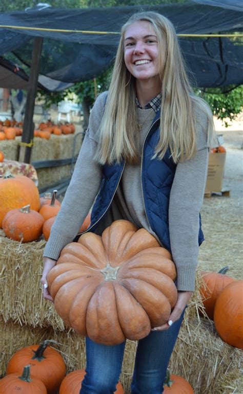 Lots of Lys : Outfit: Prep in the Pumpkin Patch