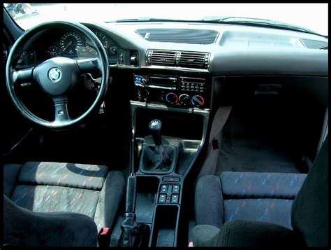 1990 BMW M5 interior | カー