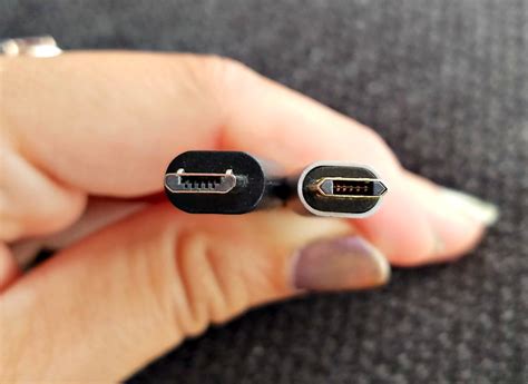 Reversible Micro USB Cable Simply Makes Life Easier - GetdatGadget