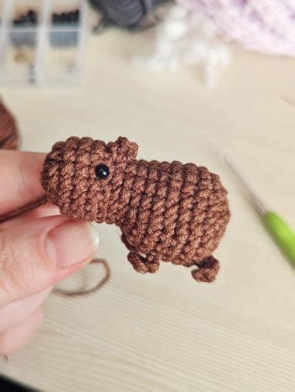 Amigurumi capybara free pattern | Amiguroom Toys