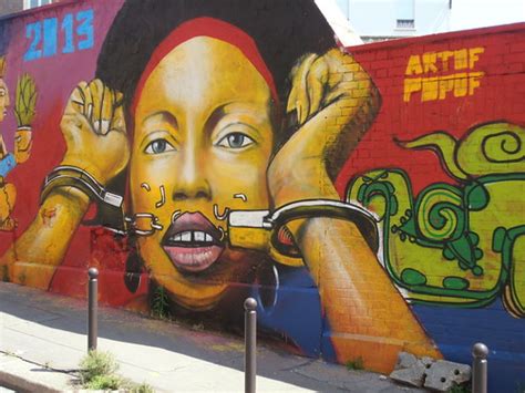 Briser les chaînes | Street art canal de l'Ourcq. Paris 19e.… | Flickr