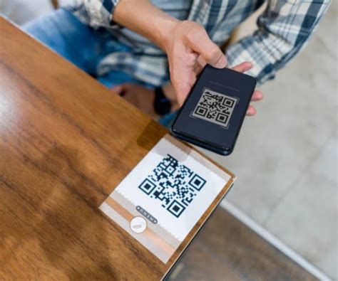 QR Code on Table Tents for Restaurants and Bars - Menubly