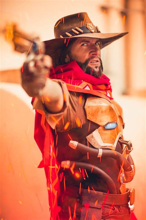 McCree cosplay by Matt Mercer (McCree's VA)! : r/Overwatch