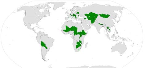 Map of Landlocked countries [876x409] : MapPorn