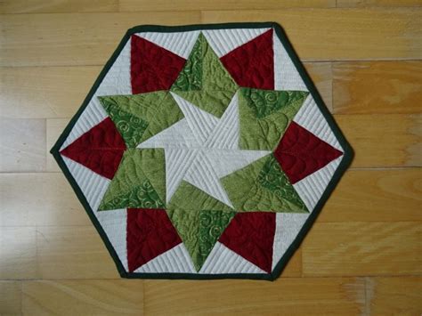 Christmas Table Runner Pattern, Quilted Table Runners Christmas, Quilted Table Runners Patterns ...