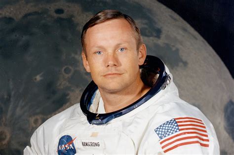Neil Armstrong, first man on the moon, dies | collectSPACE