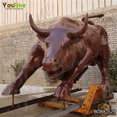 Famous Wall Street Bronze Bull Sculpture Replica for Garden Decor Maker ...