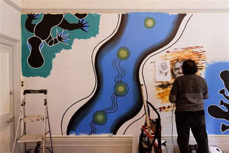 Ten artists learn the art of mural painting – The Torch