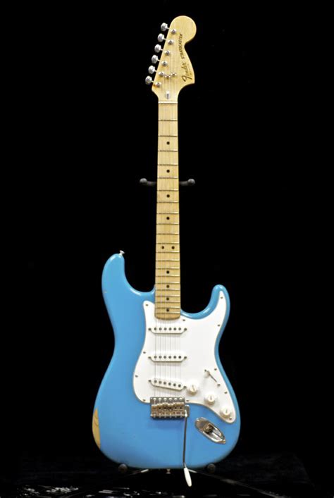 Fender Stratocaster Internat Blue 1980 | Fender stratocaster, Fender stratocaster blue, Fender ...