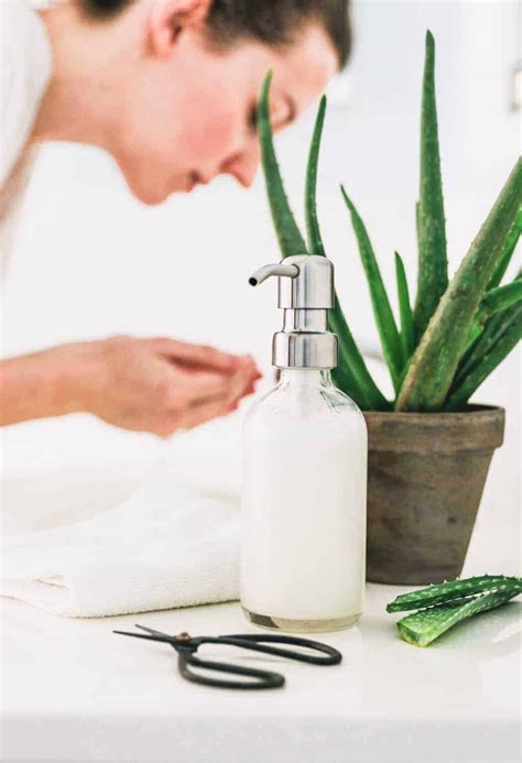 Make This Aloe Vera Face Wash + Stop Drying Out Your Skin | Hello Glow