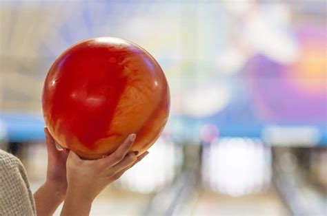 What Bowling Balls are Banned by USBC? - Maximum Target