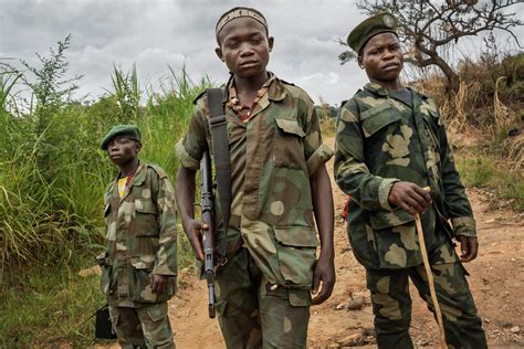 Los niños soldado, "máquinas de la guerra" - Papa Francisco