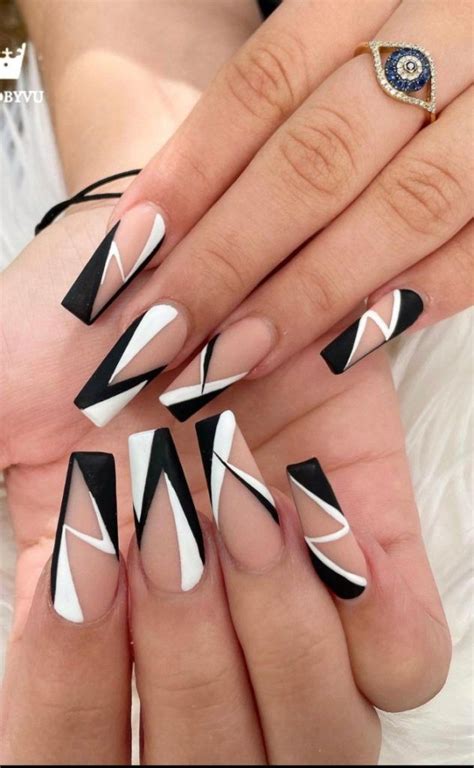 25 Cool Abstract Nail Art Ideas You Need To Try Now. - honestlybecca in ...