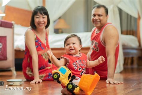 Happy Family: Baby Ryan's Portraits - Wedding Photographer Malaysia