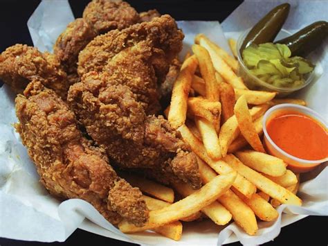 Dallas' legendary Mike's Chicken expands from original laundromat location - CultureMap Dallas