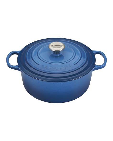 Le Creuset Signature Round 5.5-Quart Dutch Oven | Neiman Marcus