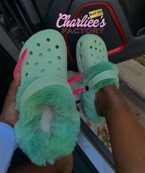 WWW.CHARLIECHARLEZ.COM on Instagram: “Shop Charlie’s Fur Crocs 💚💚” | Crocs fashion, Crocs shoes ...