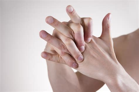 Broken Knuckle: Causes and How to Treat a Fractured Knuckle