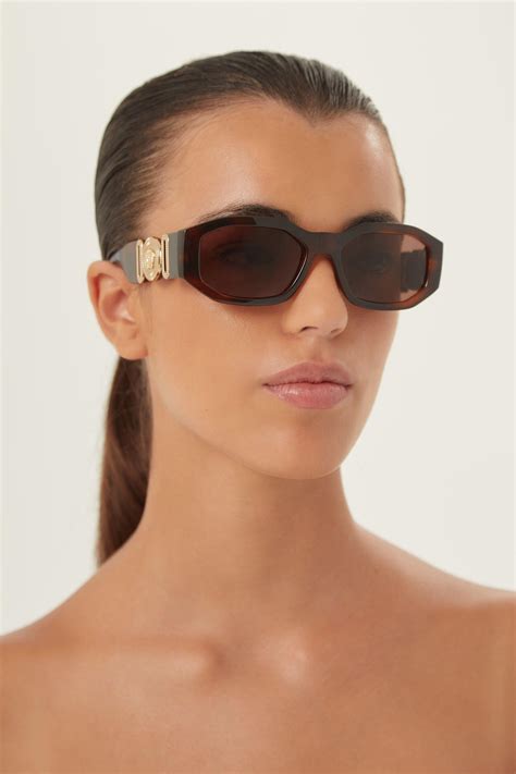 Versace biggie Sunglasses In Havana With Iconic Jellyfish in Brown | Lyst