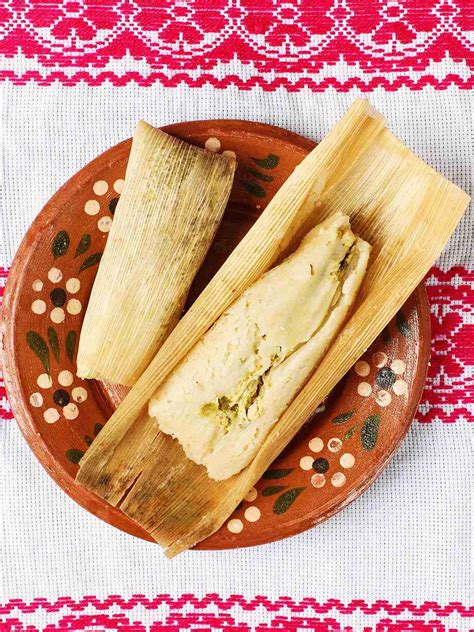 Chicken Tamales Recipe with Salsa Verde | Recipe | Tamale recipe ...