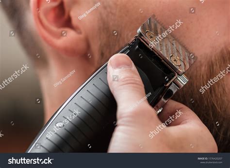 15,230 Beard Trimmer Stock Photos, Images & Photography | Shutterstock