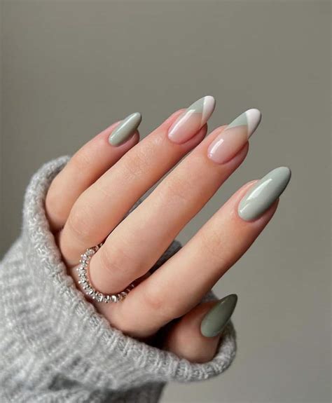 19+ Gorgeous Sage Green Nails To Inspire Your Next Mani [2024]