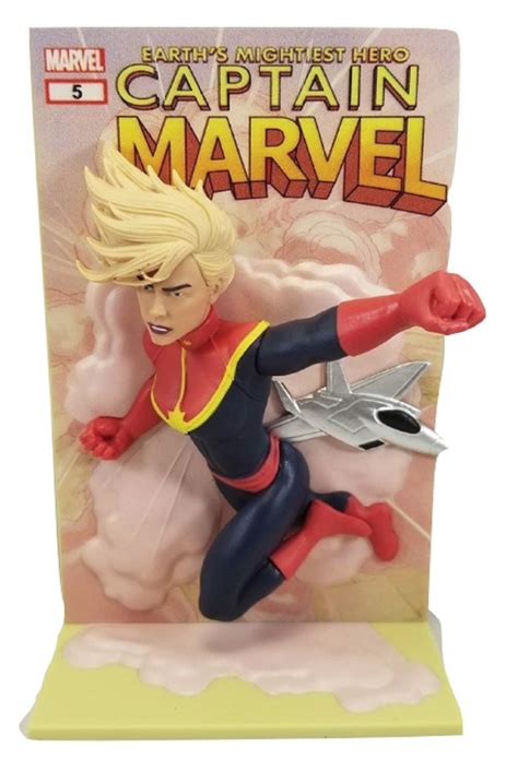 Loot Crate Captain Marvel 3D Comic Standee - Walmart.com