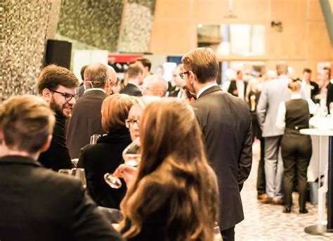 Networking Event Tips To Help You Make More Connections