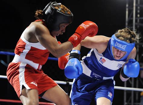 Olympic body mulls skirts for female boxers - CBS News