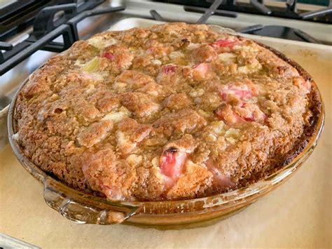 Old-Fashioned Rhubarb Pie Recipe