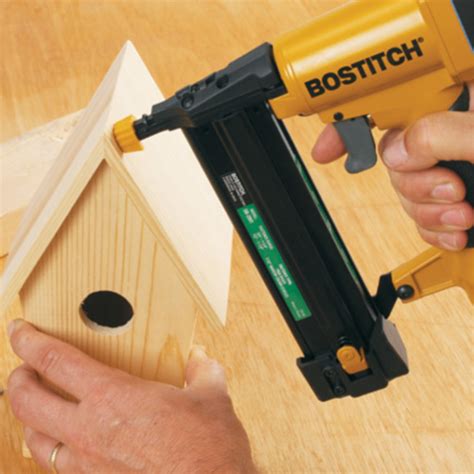 Bostitch SB-2IN1 Combo Brad Nailer / Finish Stapler Kit