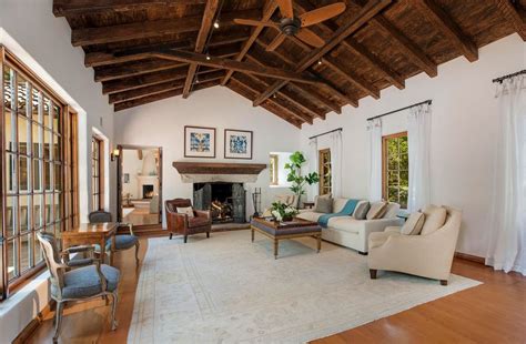 A Living Room from See Photos of Oprah Winfrey's $6.85 Million ...