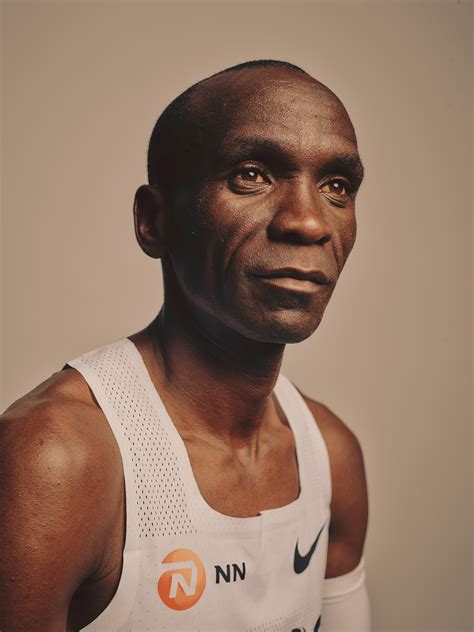 Enorme Vibrar vaso eliud kipchoge marathon time ambiente espalda compacto