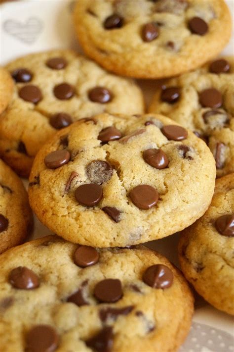 EASY Homemade Chocolate Chip Cookies - delicious for when a cook… | Cookies recipes chocolate ...