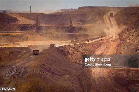 1,247 Rio Tinto Iron Ore Stock Photos, High-Res Pictures, and Images ...