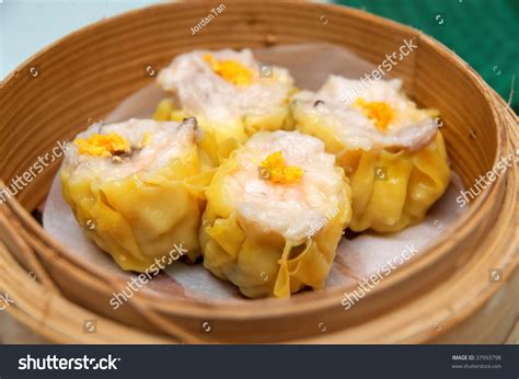 Steamed Shrimp Dumplings Dim Sum Stock Photo 37993798 | Shutterstock