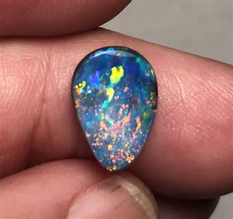 2.80 cts Black Opal - Lightning Ridge