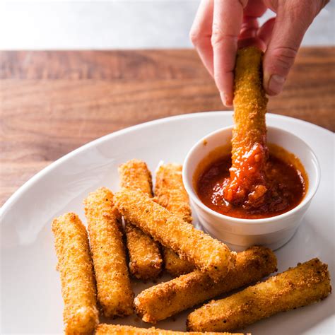 Mozzarella Sticks - Big Mama's Kitchen