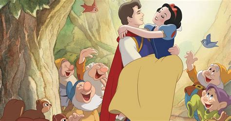 Snow White And The Seven Dwarves: 10 Differences Between The Book And ...