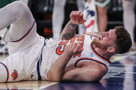 Kristaps Porzingis blitzes former team as Celtics top Knicks | Reuters